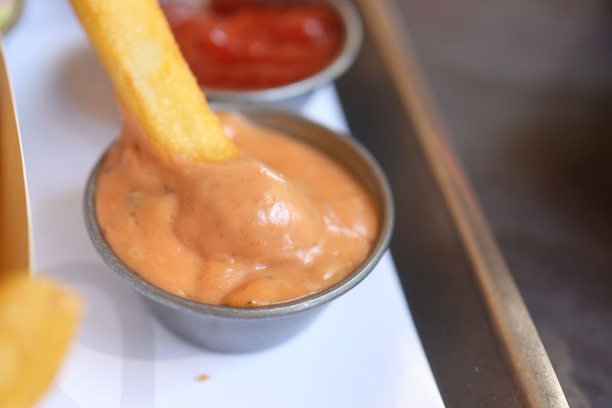 Steakhouse Petal Sauce